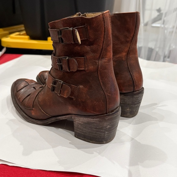 Farylrobin Brown Leather Ankle Boots with Buckle Straps - Picture 3 of 6